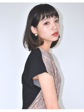 スタジオ エット(studio ett) 黒髪　クラシカル×モード　ダークグレージュ　耳かけボブ