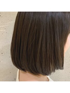 ペロ(Pelo) ワンレングス☆フォギーアッシュ