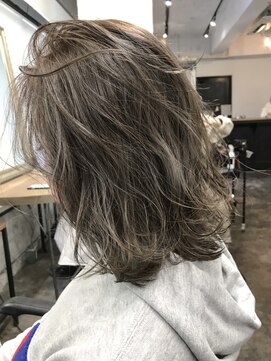 アクトゥス(AEQUITAS) ブリーチレスダブルカラーハイライトTOKIO【池袋/20代/30代/40代