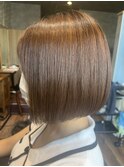 前下がりワンレン×透明感ベージュボブ