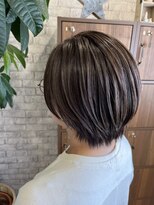 ジェービーヘア 稲毛(jb hair)&nbsp;大人女性ショートボブ/白髪ぼかしハイライト/グレージュカラー