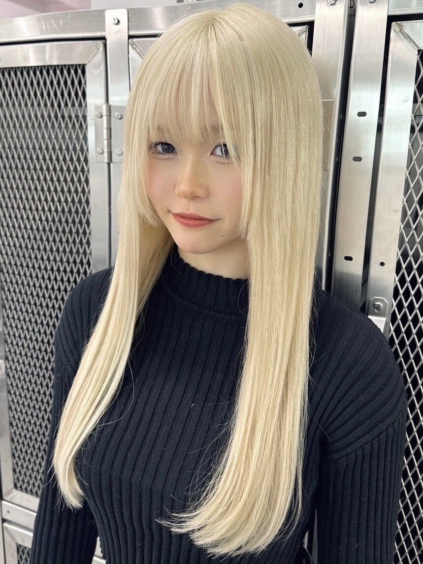 ホワイトブロンド[新宿駅/フルバング/似合わせカット]：L200164538
