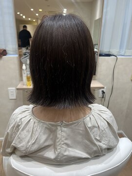 ジャパンデザイナーズアカデミー 切りっぱなしボブ【堺、深井】