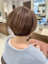 アッシュ 下北沢店(Ash) 白髪ぼかしのショートボブ
