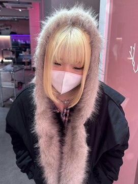 ダズリングディア(Dazzling Deer) ブロンド/抜きっぱなしブロンド/ボブ