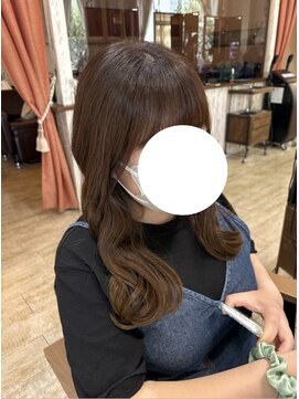 ピンキーウエスト 福島*ブリーチなしダブルカラー白髪ぼかし*小顔カット縮毛矯正