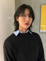 ローエ バイ デコ(Rohe by DECO)&nbsp;-Saki- ハッシュカット/ハッシュボブ/レイヤーカット/オリーブ