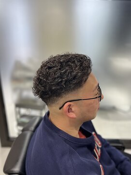 バーバーバー 高坂(BARBER－BAR) 極道パーマ