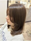 アッシュブラウン　ミディアム　レイヤー