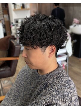 オムファミーユラグ(homme, famille raugh) シャドウパーマ