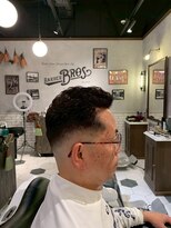 バーバーブロス 長堀店(BARBER BROS)&nbsp;【BarBerBROS】スキンフェードカット　バーバーヘア
