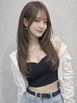 ナナローネス 渋谷(nana loness)&nbsp;レイヤーカット ロングレイヤー まろやかベージュ くすみカラー