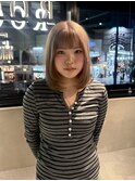 ミルクティーベージュ　ダブルカラー　レイヤーカット　髪質改善