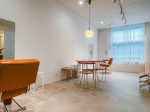 ムー(muu)の雰囲気(カフェのようなどこか落ち着く店内でゆっくりお過ごしください♪)
