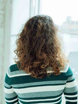 カラーサロンビスカリア 相模原エリア 淵野辺駅店(Color salon Biscaria) ふわふわパーマ☆外国人風☆フリンジウェーブ[淵野辺/淵野辺駅]