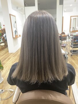 アンダーバーホワイト 南海難波店(_WHITE) 極みグレージュ☆イルミナカラー