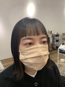 リアン(Lien) インナーカラーぱっつんカット