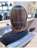 シーソー(SEA SAW)&nbsp;ハイライト×外ハネローボブ