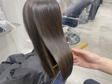 カラーと同時に美髪に導く、ホリスティックエヌドットカラー！