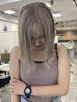 イェッカ(YECCA)&nbsp;ブロンドベージュカラー○ブリーチ2回