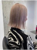 ハイトーン切りっぱなしショートボブミルクティーピンクベージュ