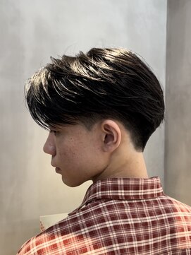 ニコ トウキョウ ロジック(nico TOKYO Logic) センターパート×曲がる縮毛矯正で毎日を楽に◎