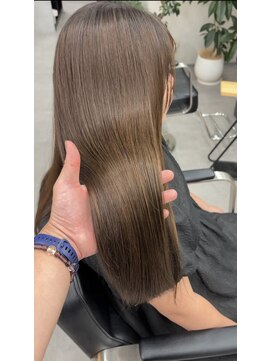 クム 横浜(qumu) 髪質改善 × ミルクティーベージュ【神永】