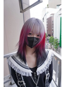ジンクス 渋谷(ZYNX) White×red×black