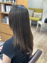 プシュケ(PSYCHE)&nbsp;ヨシンモリベージュカラー×顎下レイヤーロングネイビーグレー