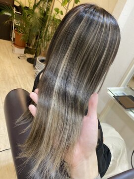 ノラ ウメダ(NORA UMEDA) 【NORA UMEDA 高木】3Dコントラストハイライトカラーグレージュ