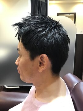 ヘアクリニックカルム 日暮里(Hair Clinic Calme) アップバングツーブロック　サイドグラデーション<理容室>日暮里