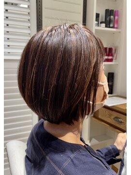 マリーチリタ(marichi Rita) ナチュラルハイライト×ショートボブ