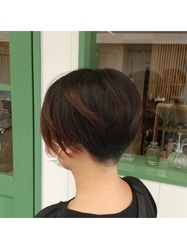 タリナ(Tarina) かっこいい大人ショート♪【髪質改善取扱店 武蔵浦和】