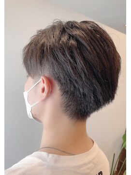 ミラレスカ 栄(MIRA RESCA) メンズナチュラル刈り上げセンターパート