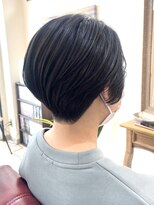 クオリア(Quaria)&nbsp;ひし形ツヤ感ミディ黒髪♪