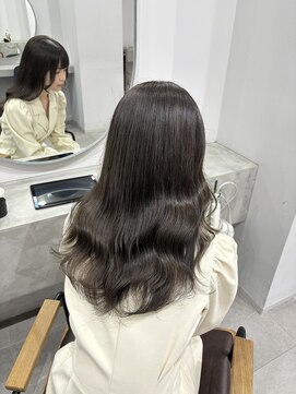 エマ 日吉(emma) 【emma】寒色系人気のオリーブベージュ