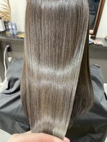 スリー(THREE)&nbsp;アッシュベージュ