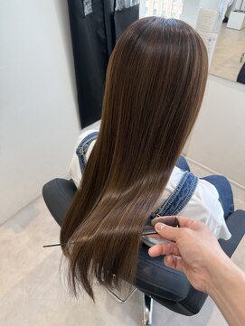 エミュスト(Emuest) 髪質改善トリートメント