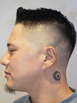 メリケンバーバーショップ コウベ(MERICAN BARBERSHOP KOBE) メンズカットバーバースタイルフェザーアップN3