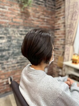 マギカ 横須賀久里浜店(Magica) コンパクトショート