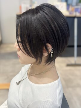 リアン 本厚木(LIAN) レイヤーカットハッシュカットミディアムレイヤーショートボブ