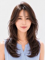 サーカス バイ ビュートリアム 青山(CIRCUS by BEAUTRIUM)&nbsp;大人 上品 レイヤー 表参道 渋谷 髪質改善 ツヤ髪
