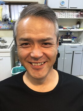 バーバーショップ イトー 大人ベリーショート