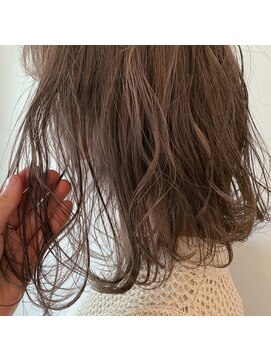 ポーズ(PAUSE) クリーミーベージュ