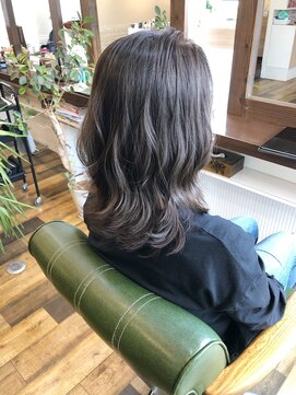 ヘアデザインメリー(hair design Merry) <アッシュブラウン>ミディアム巻きヘア