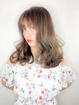 ベティル(BELTIL) ☆愛されバングなエアーミディ☆