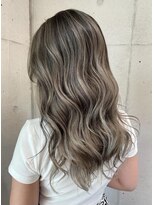 ヴォアソルヂェガーデン(Voasorte GARDEN)&nbsp;【Voasorte garden 】グレージュバレイヤージュ