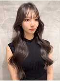 大人可愛い韓国ヘア　レイヤーカット　シースルーバング　顔周り