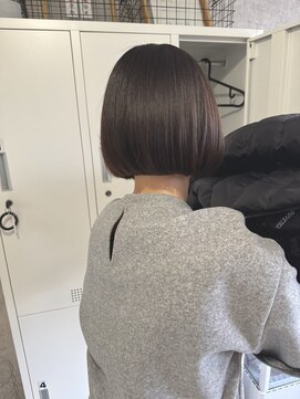 スリー(THREE) 髪質改善トリートメント 縮毛矯正 ストレート 酸性 カラー