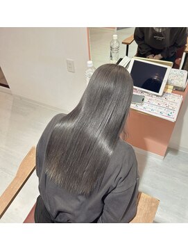 モイ(moi) グレーカラー